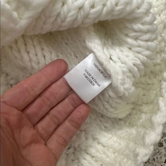 Lovers + Friends ivory cream cable knit chunky cozy sweater small s turtleneck - Picture 4 of 6